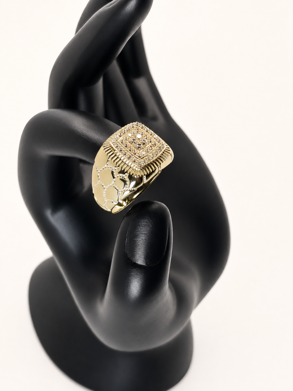 Anillo Nugget Fortaleza 10k