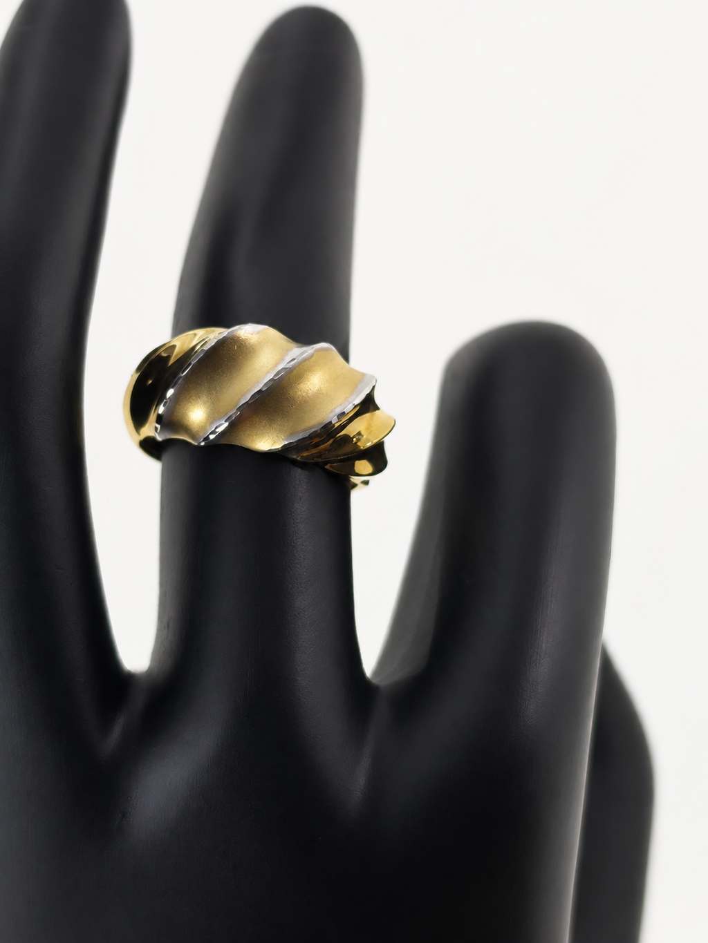 Anillo Ondas Doradas de Oro 10K
