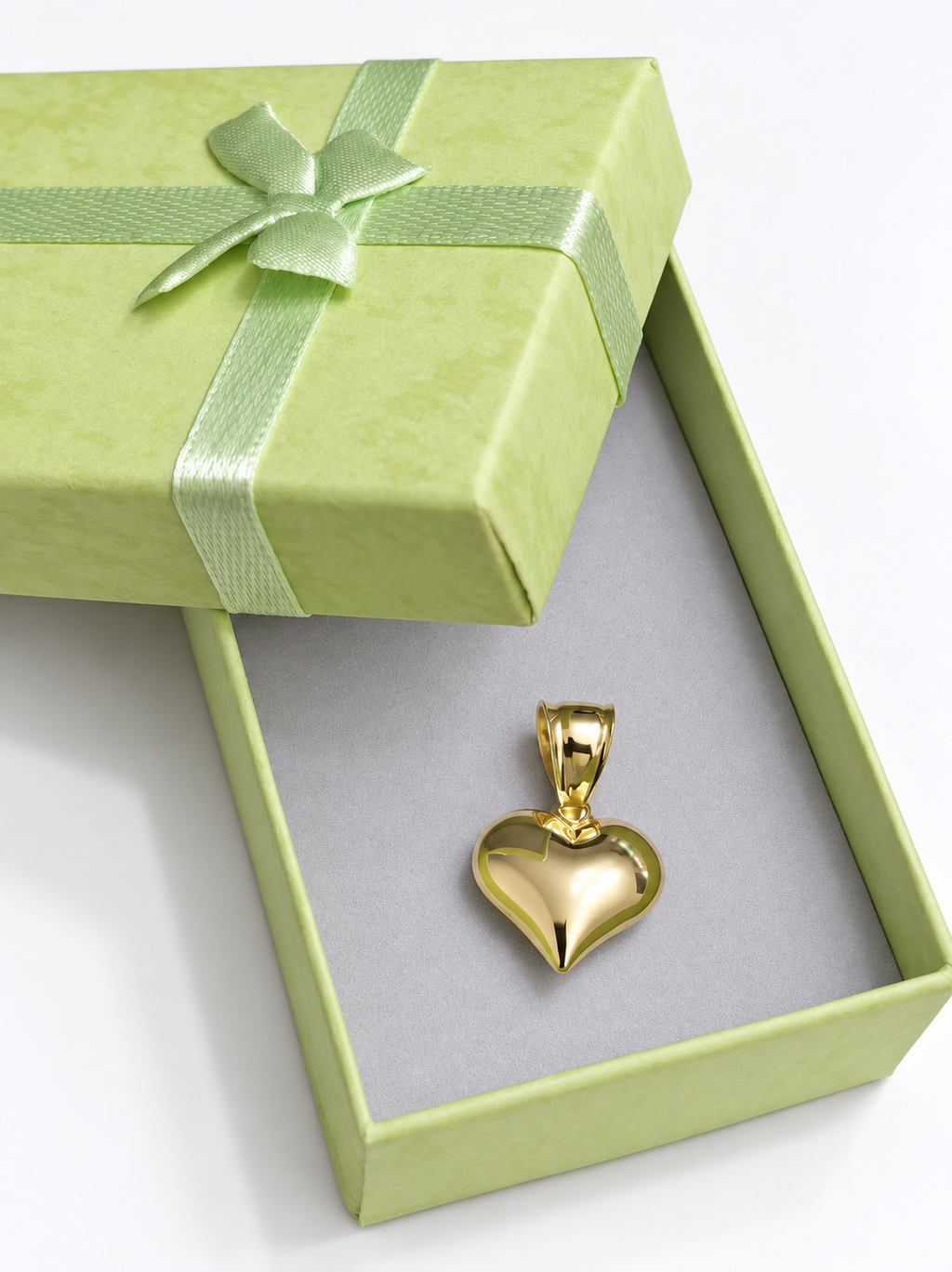 Corazón liso en oro 10K