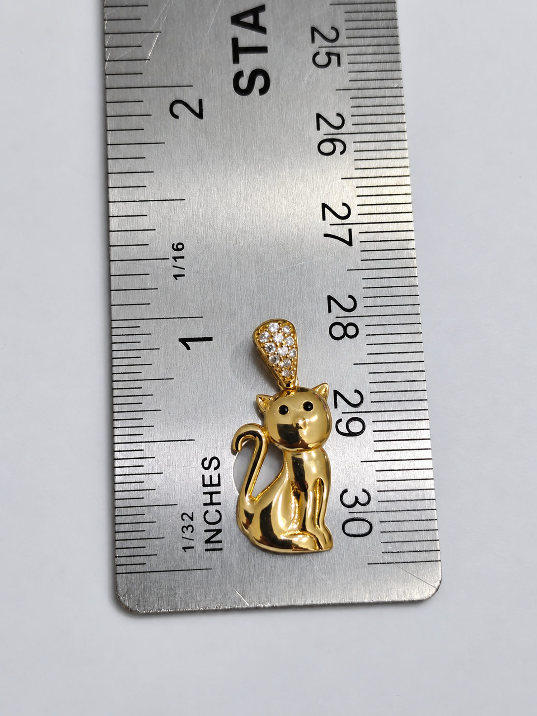 Gatito con circonias en oro 10K