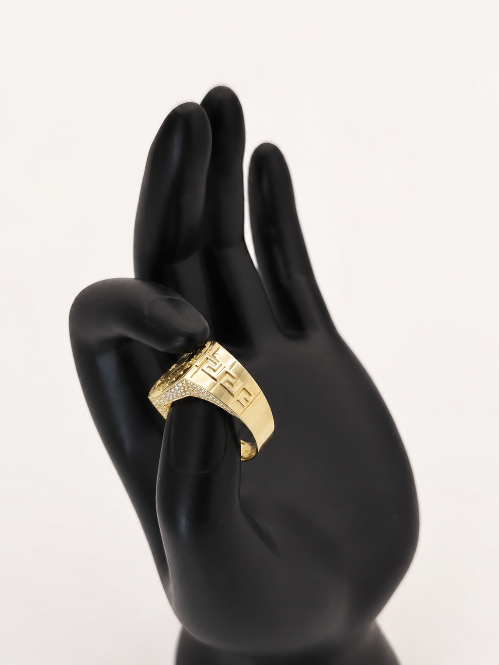 Anillo Corcel Dorado 10k