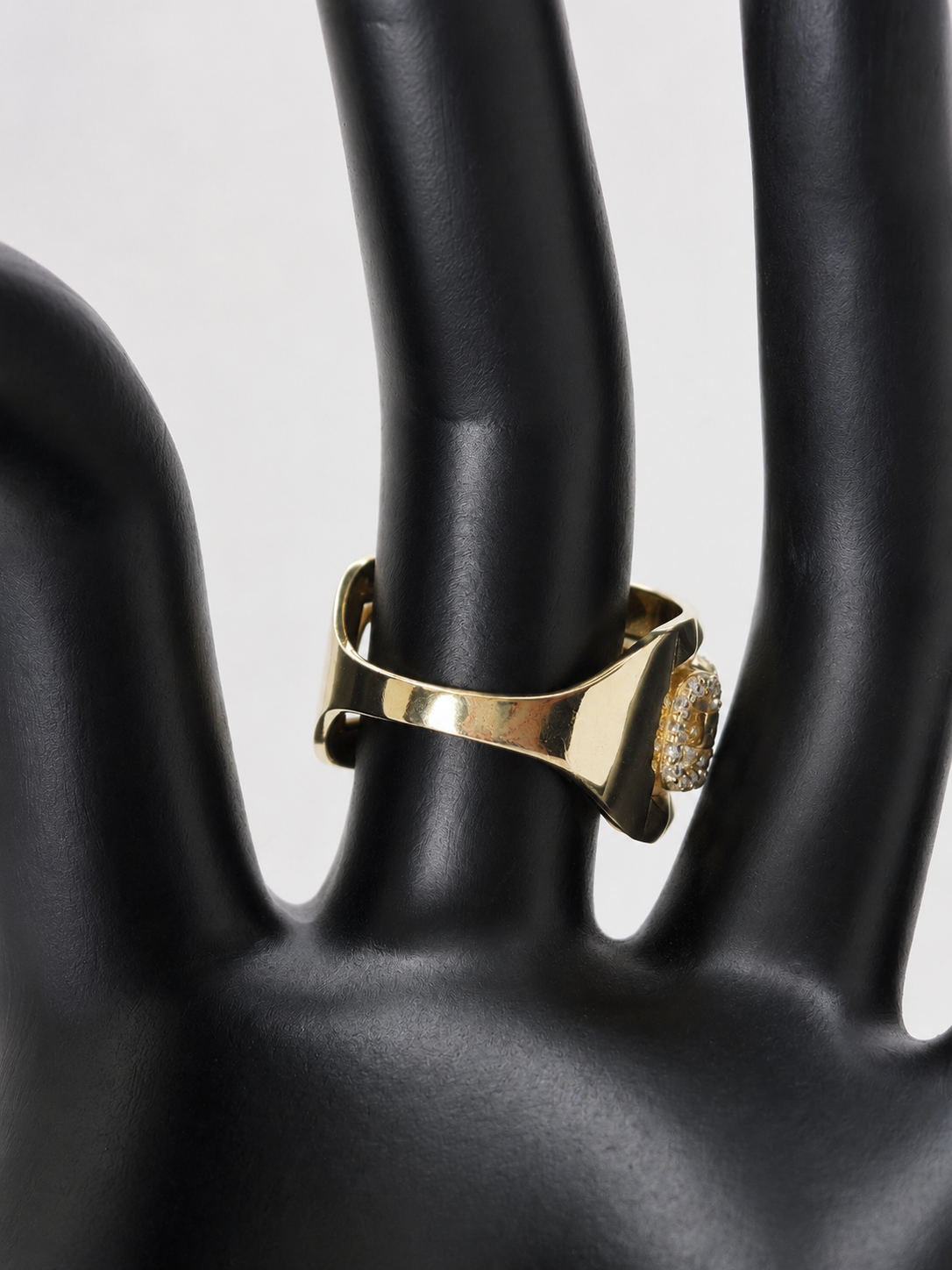 Anillo Eslabon Verde Dorado 10k