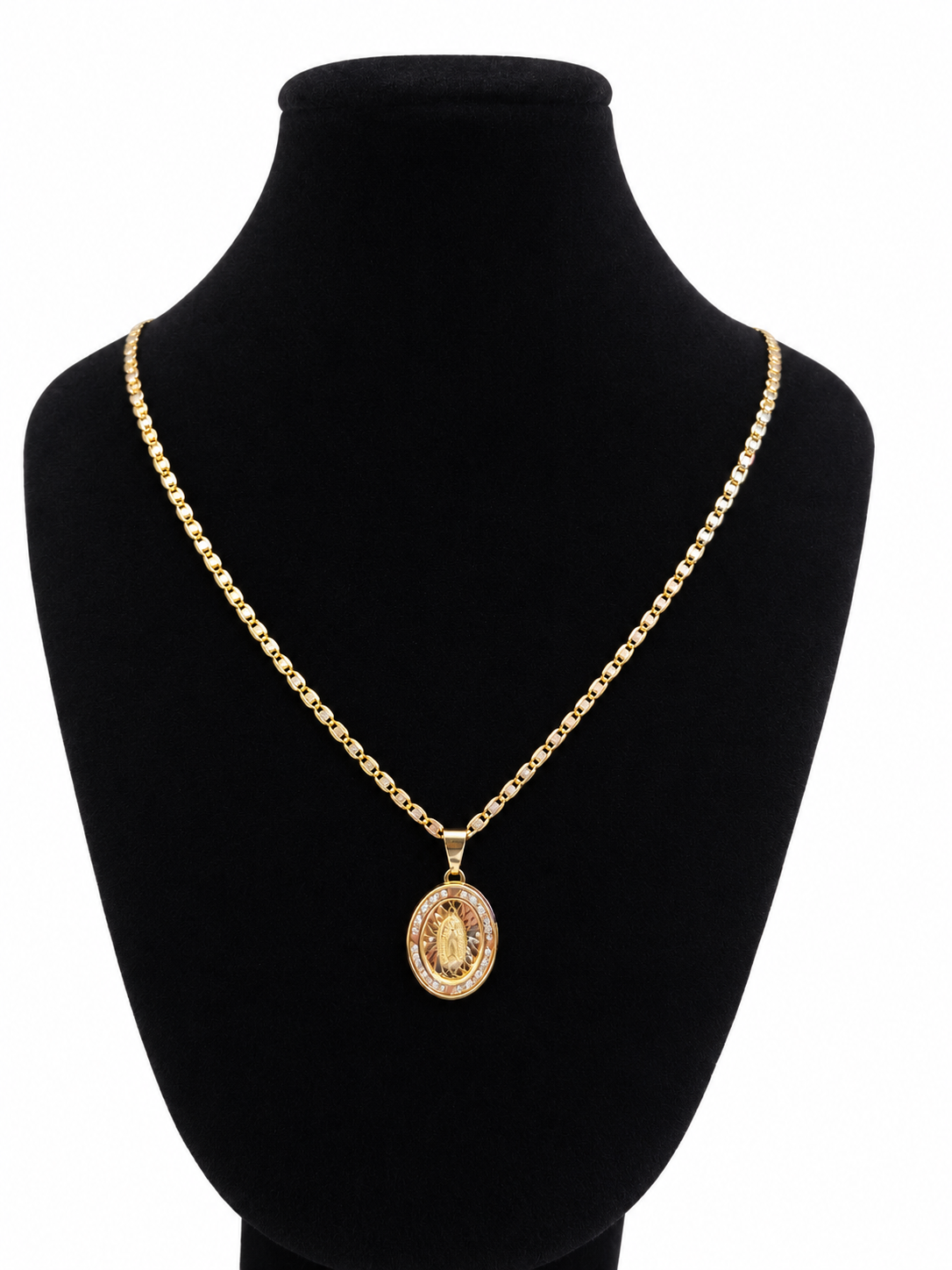 Virgen de Guadalupe con Cadena Valentino de Oro 10K
