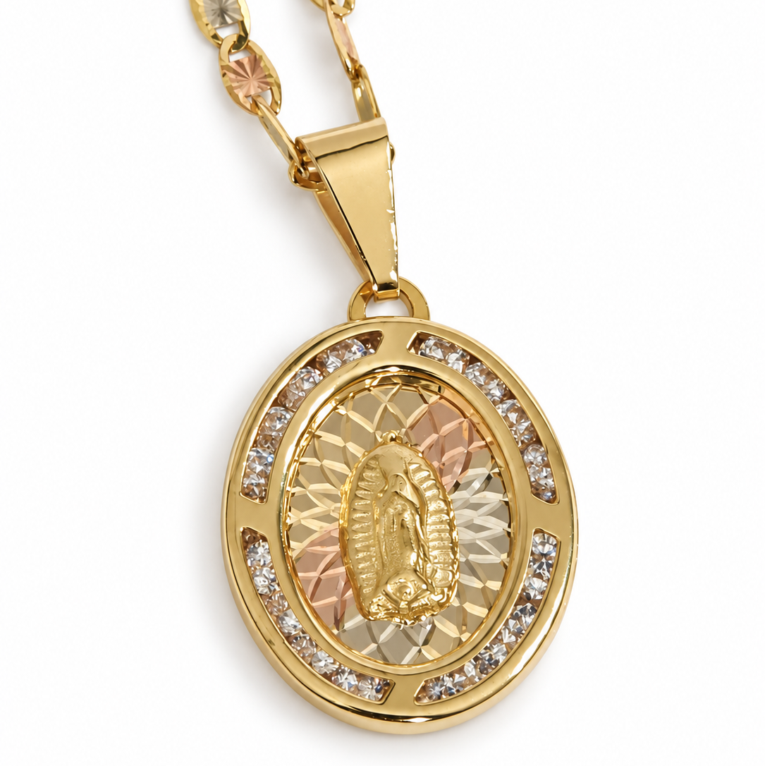 Virgen de Guadalupe con Cadena Valentino de Oro 10K